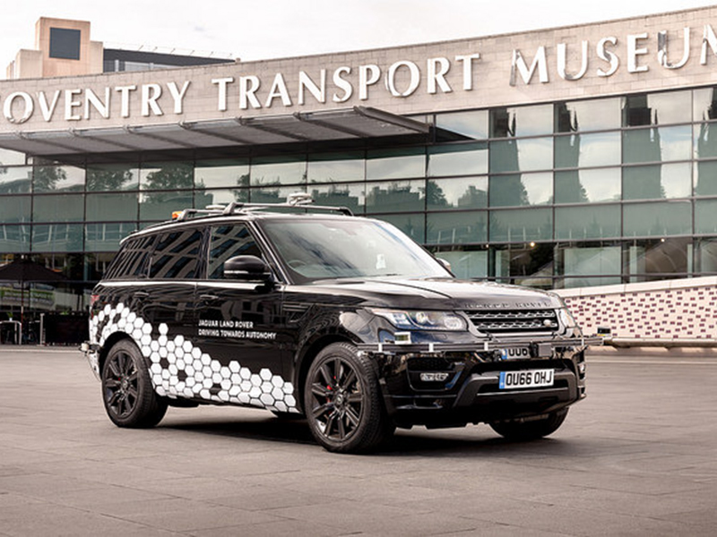 أول سيارة ذاتية القيادة تجتاز طريق كوفنتري الدائري المزدحم: "رينج روڤر سبورت" ذاتية القيادة تنجز لفة كاملة وتغيير المسارات